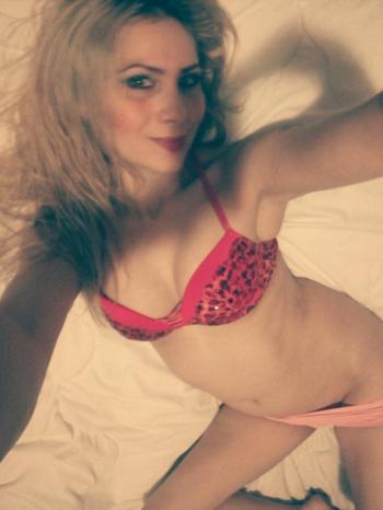 , 35  female escort, Edmonton