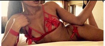 , 22 Latino/Hispanic female escort, Edmonton