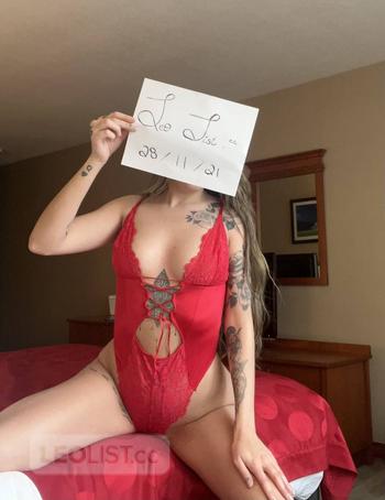 SOPHIA- Kelowna’s newest treat, 21 Caucasian/White female escort, Edmonton