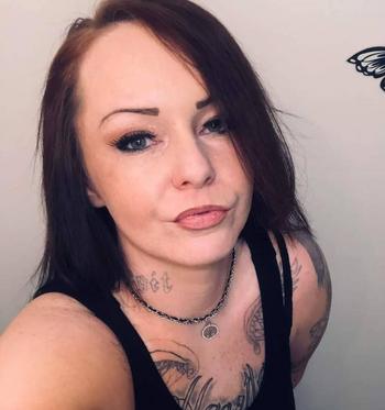 Vixen, 25 Caucasian/White female escort, Edmonton