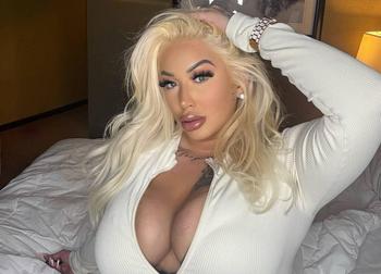 Sweet kayla, 23 Mixed female escort, Edmonton