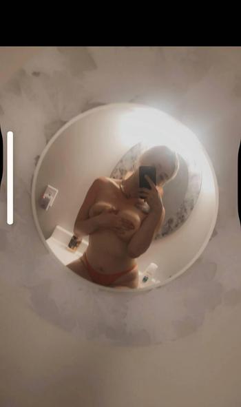 lisa, 25 Caucasian/White female escort, Edmonton
