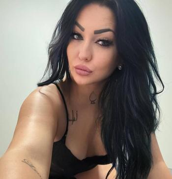 britania, 24 Caucasian/White female escort, Edmonton