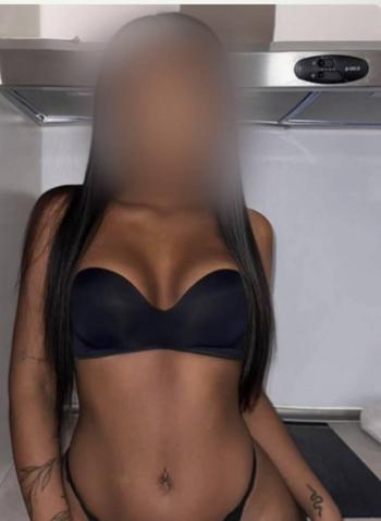 Mayah, 23 Mixed female escort, Edmonton