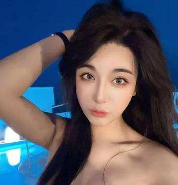 Charlie, 26 Asian female escort, Edmonton