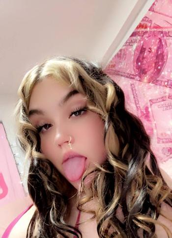 emily roe, 20 Mixed female escort, Edmonton