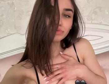 Leyla, 23 Caucasian/White female escort, Edmonton